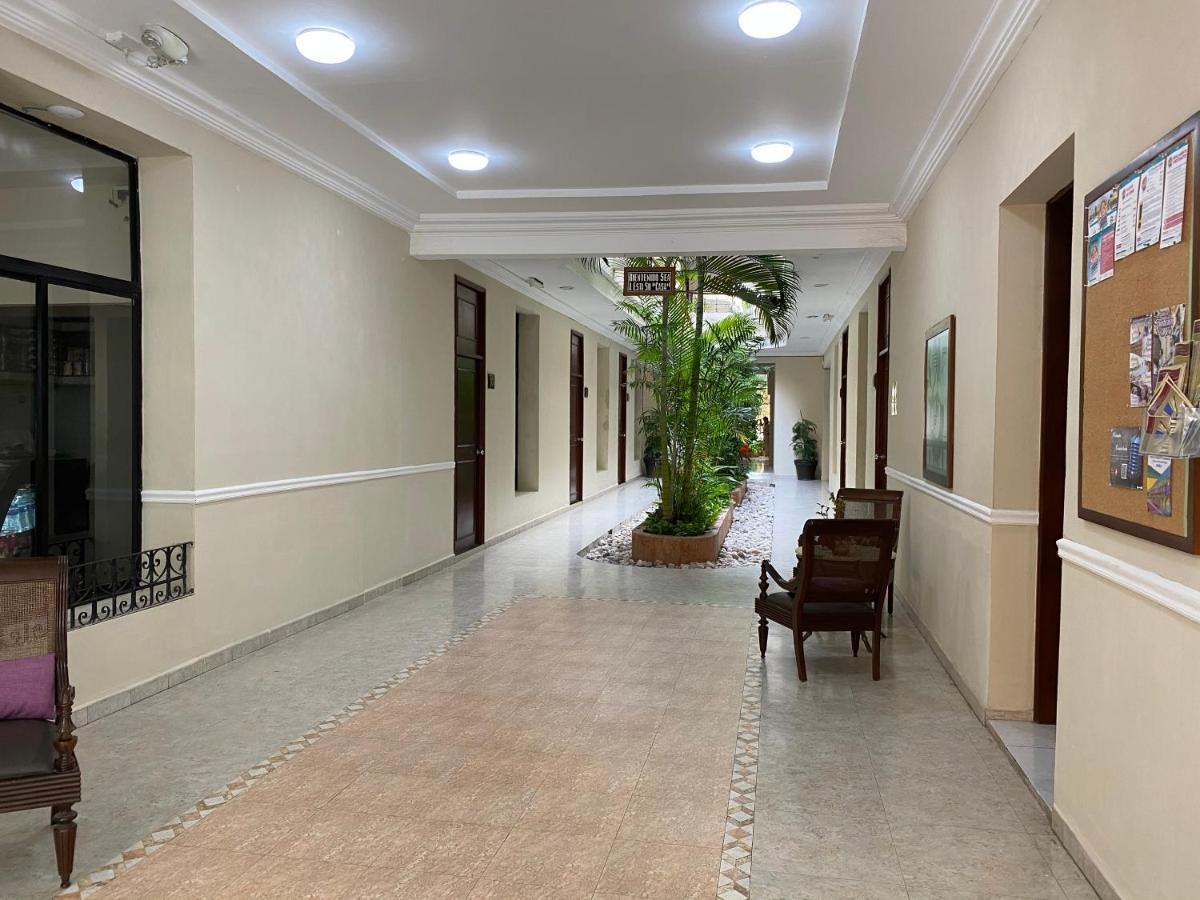 Hotel Lopez Кампече Екстериор снимка