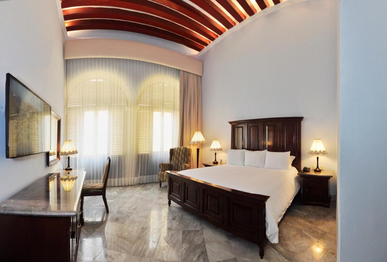 Hotel Lopez Кампече Екстериор снимка