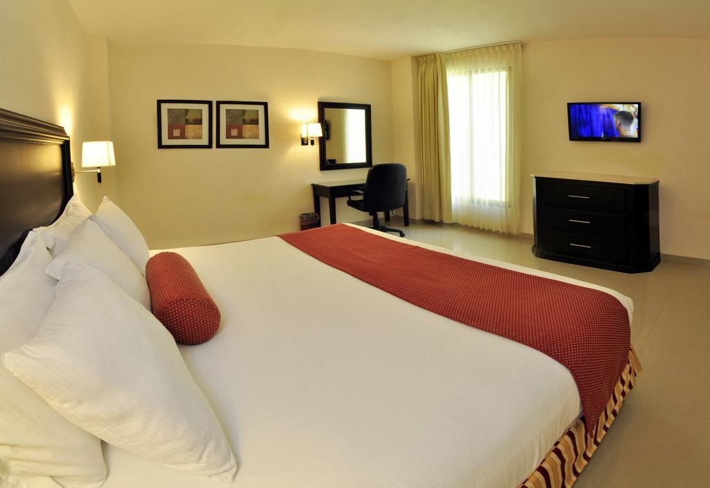 Hotel Lopez Кампече Екстериор снимка